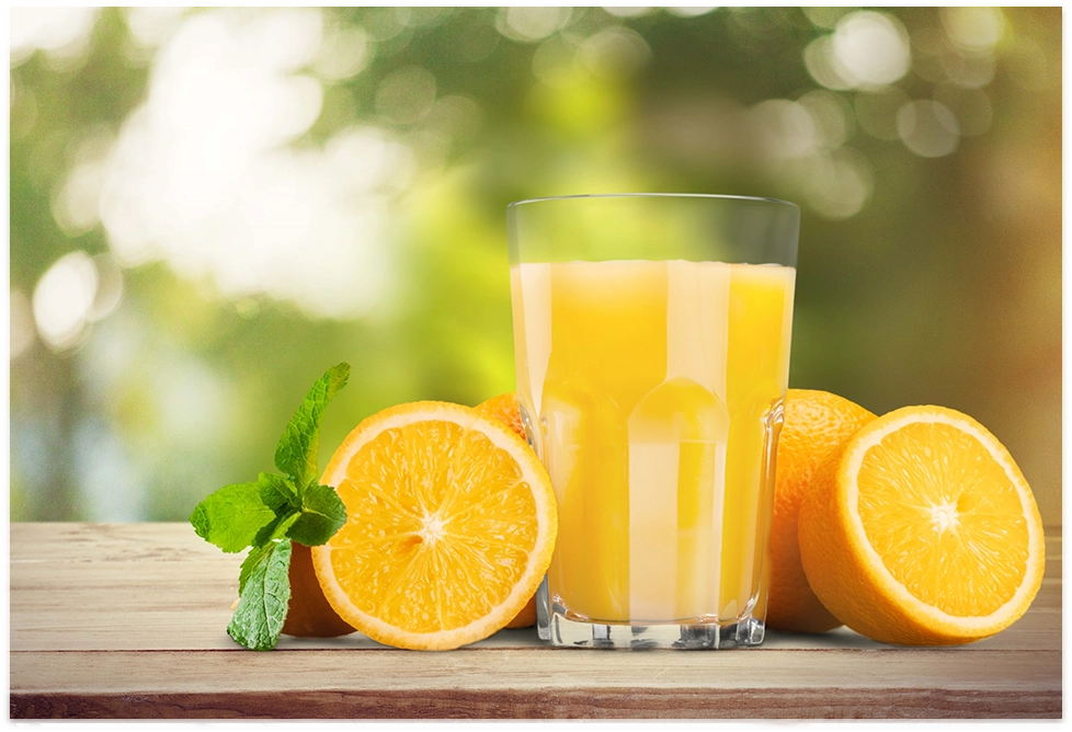 sok pomarańczowy w szklance